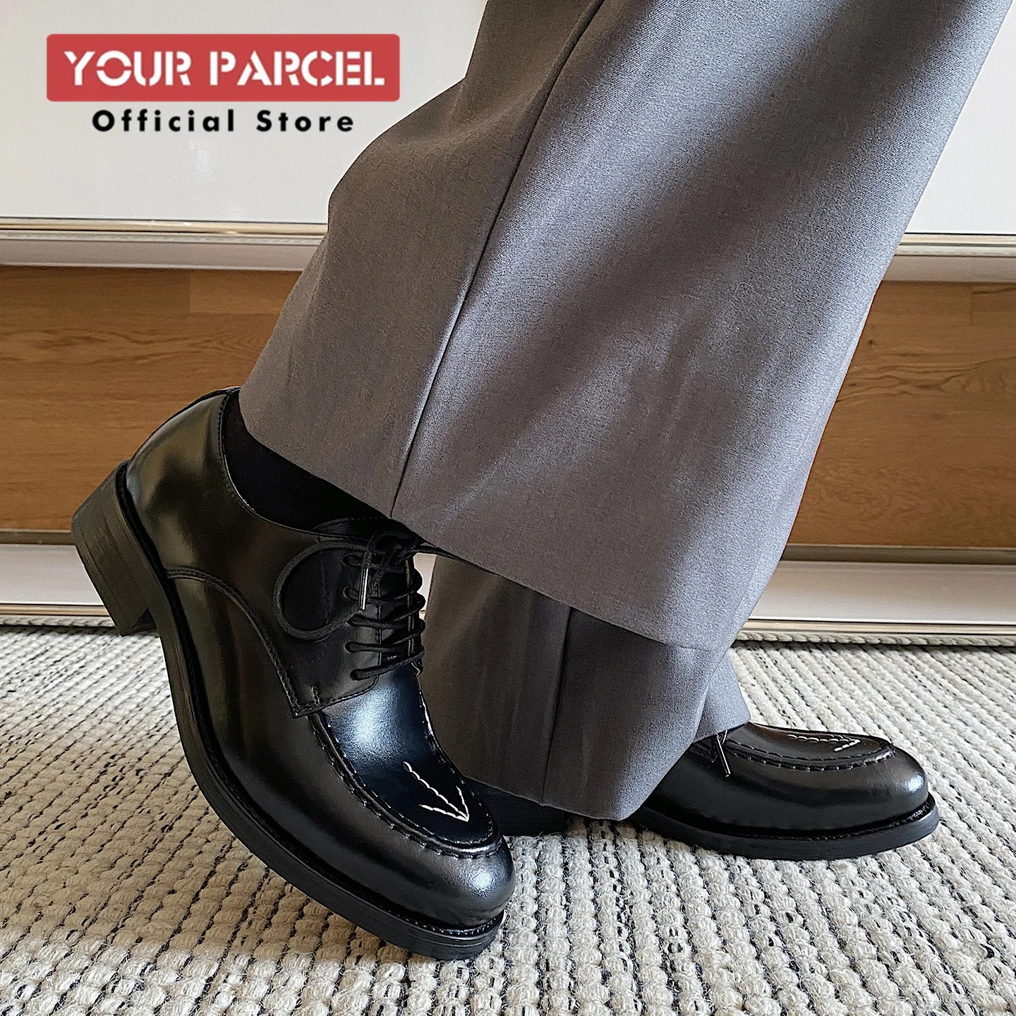 

Casual derby shoes with men's arrow design, retro round toe leather shoes, dark lace up low cut shoes for commuting and work