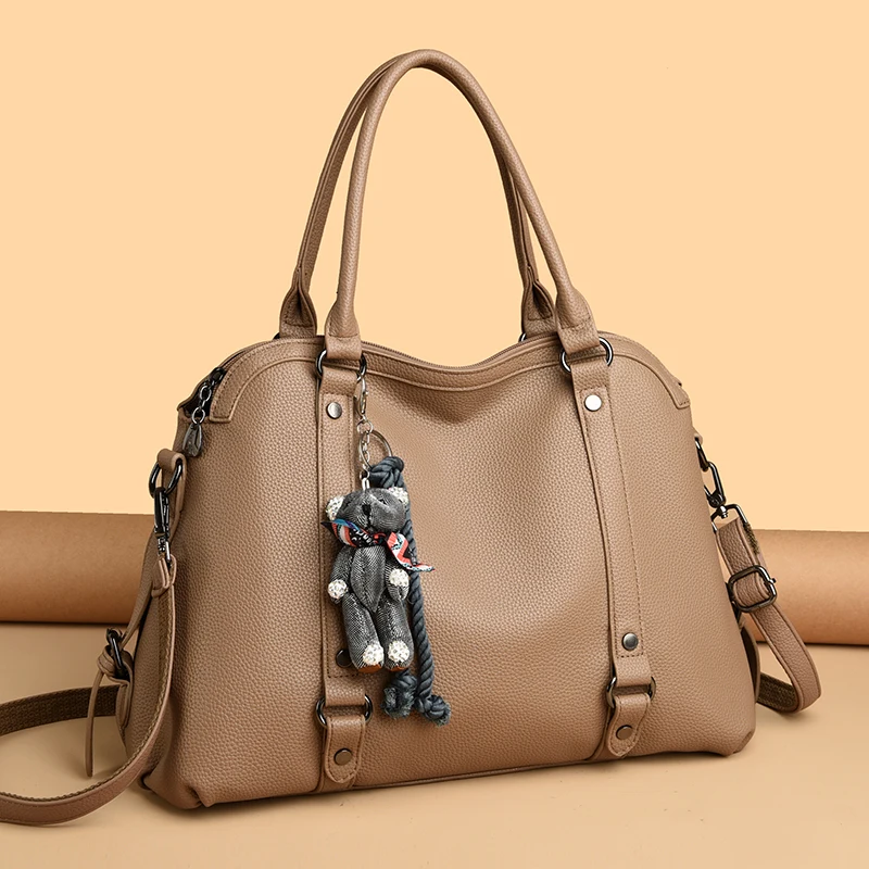 

Luxury Designer PU Leather Shoulder Bags For Women Large Capacity Travel Handbags Cute Teddy Bear Decoration Female Big Tote Bag