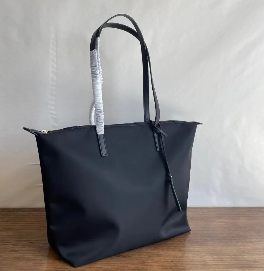 Bolso clásico de nailon para mujer, bolsa de viaje de gran capacidad, a la moda y versátil, de un solo hombro, de compras