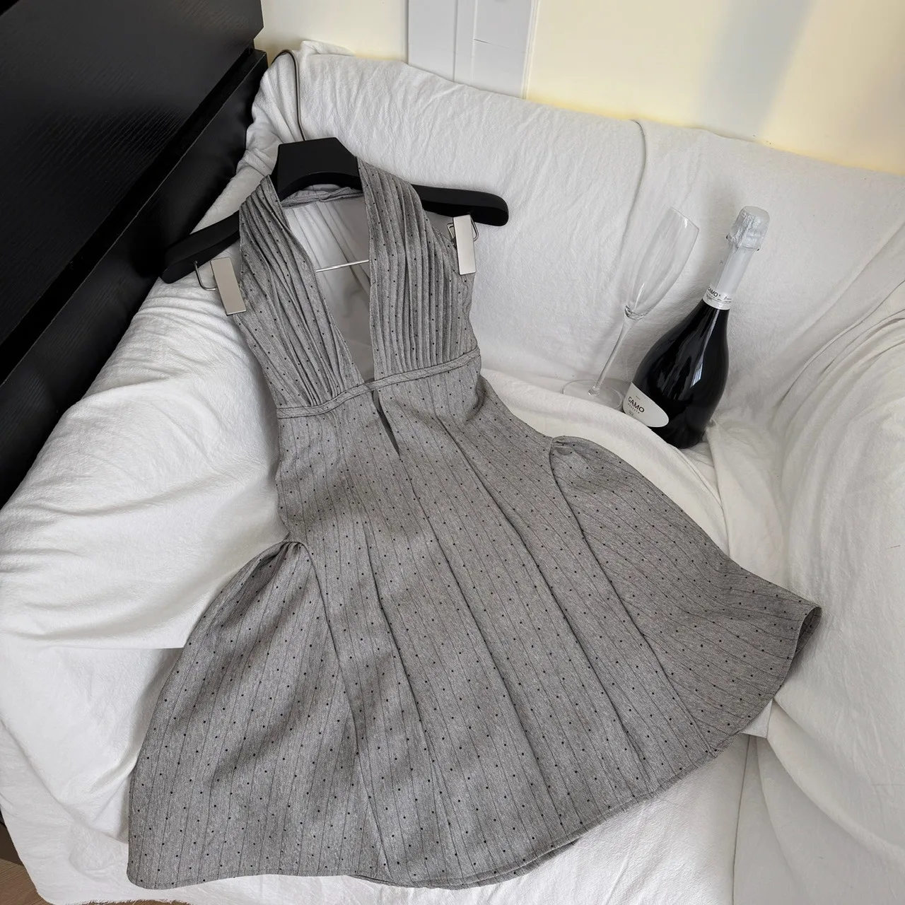 

Gray Neck Hanging Dress Women's Heavy Embellished Diamond Hollow out Strap Polka Dot Dress Commute Style Short Skirt Polyeste...