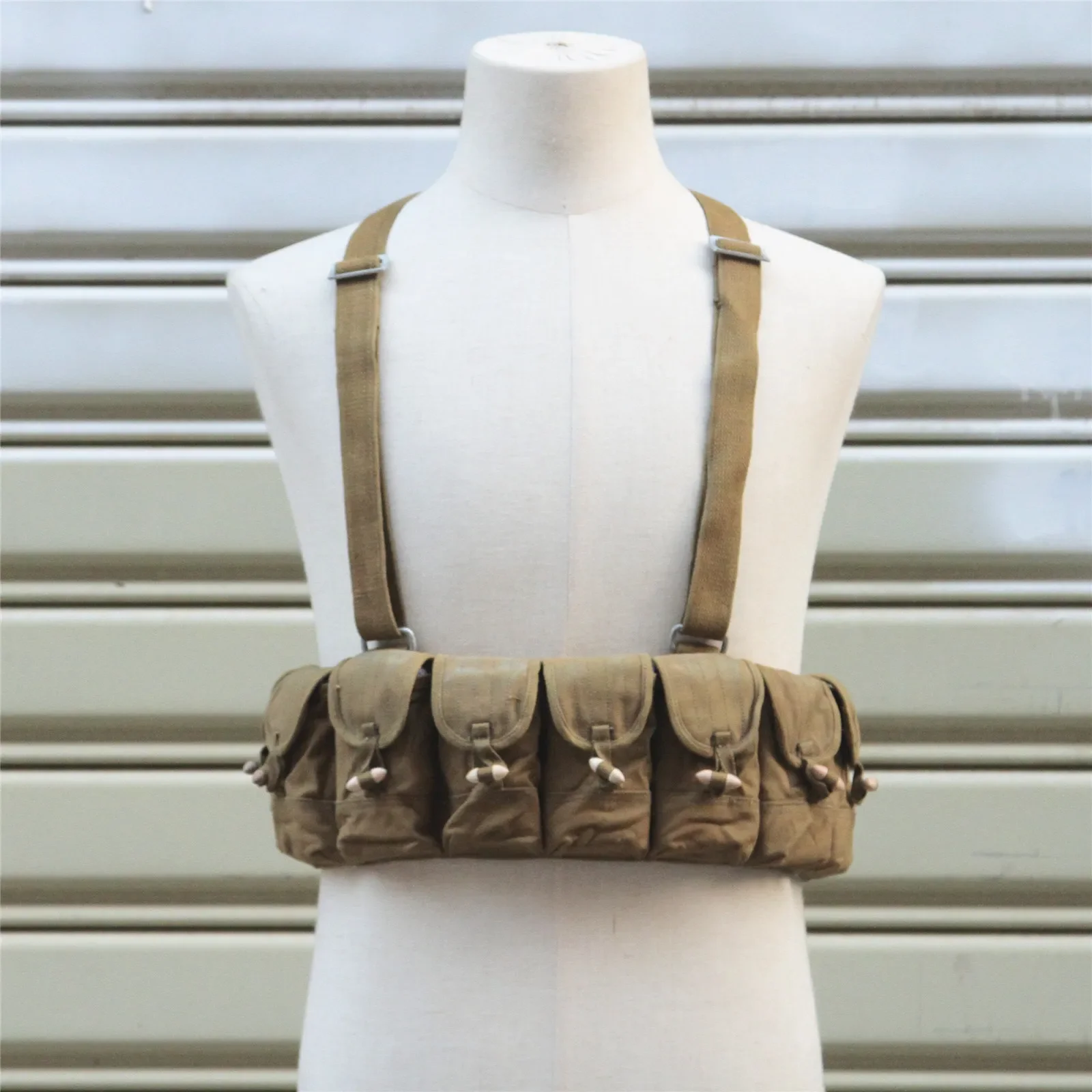 مستودع أصلي حقيقي فائض من النوع الصيني 56 شبه الذخيرة الصدر تلاعب باندولير الحقيبة SKS 7.62 10 جيوب عسكرية قديمة