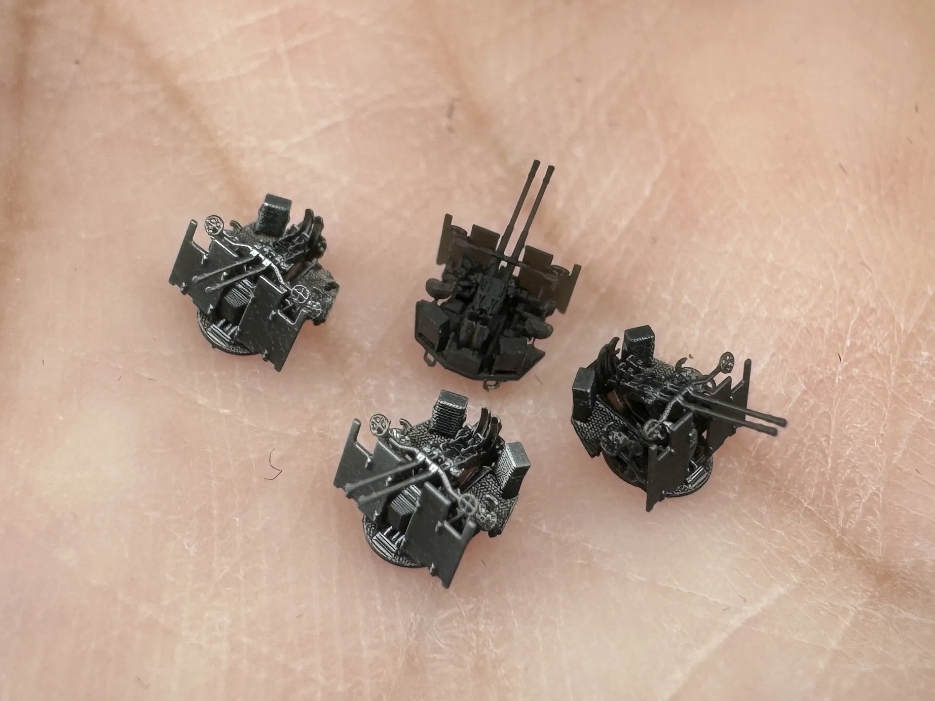 

MUYI MODEL R700061 1/700 IJN TYPE 540MM AA GUN Super detailed 3D-print part