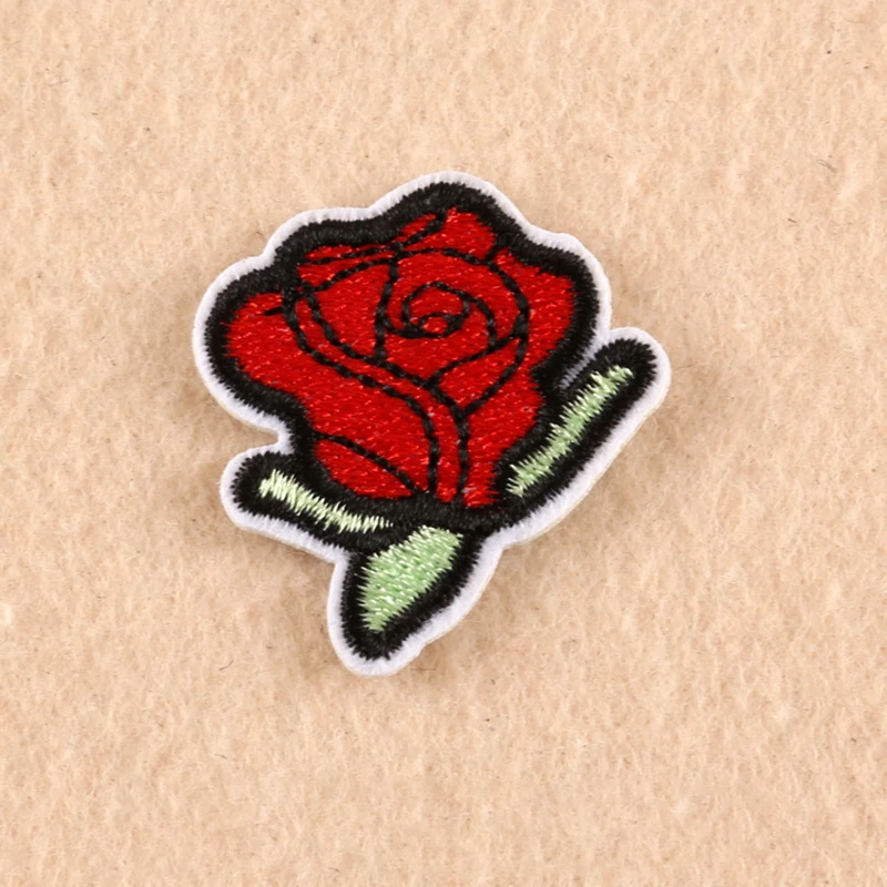 2PCS Retro Popular Handmade Patch Stickers Red rose DIY Embroidery Badge Cloth Stickers Iron patch Clothing Sewing Accessories