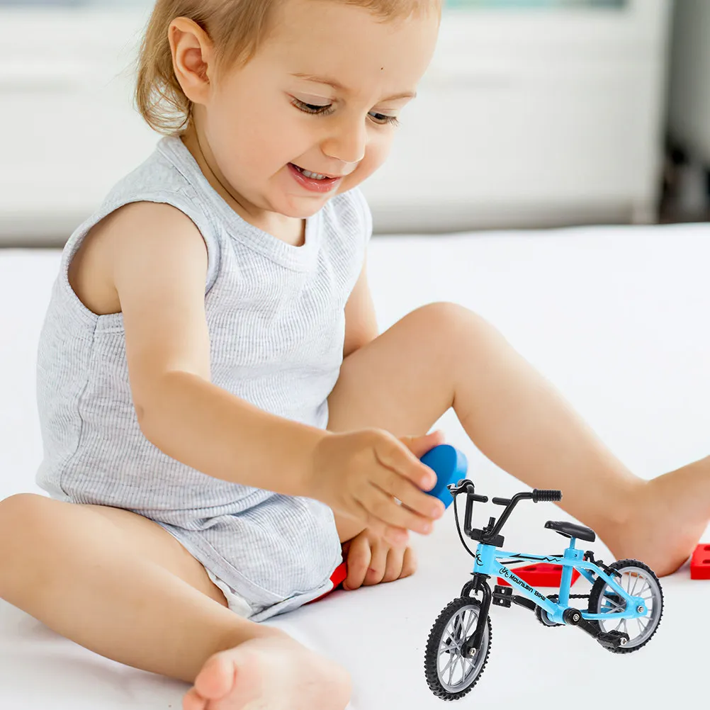 

2 шт. миниатюрные велосипеды-украшения из сплава для декора стола, полки, офиса