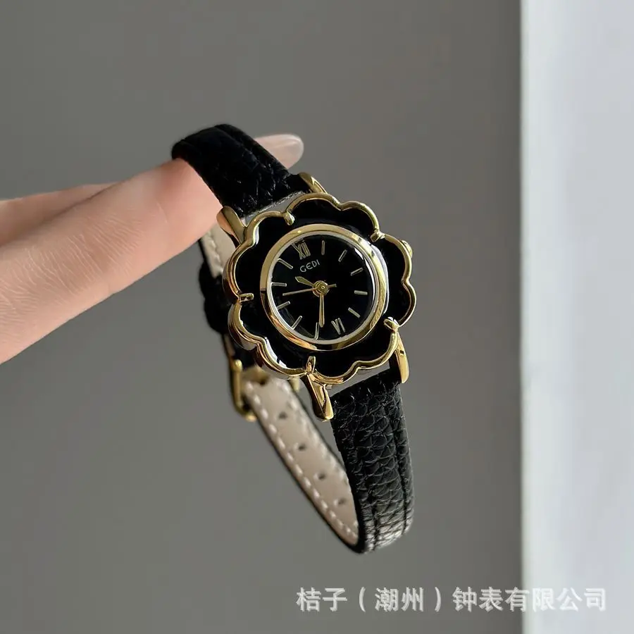 New Fashion Camellia Belt Quartz Women's Watch  Golden Three-dimensional Hook Edge Flowers Special Gift for Lady Match Clothes