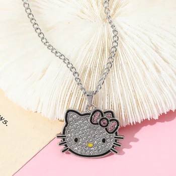 Hello Kitty Sanrio kolye gümüş renk katmanlı parlayan Bling kadınlar klavikula zinciri zarif Charm çar kolye takı hediye