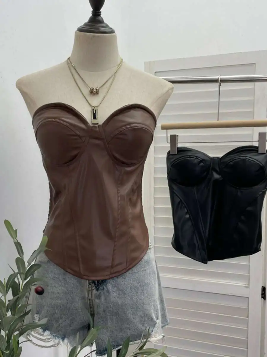 

Сексуальный облегающий кожаный жилет с подкладкой для груди, утягивающий топ-бандо или корсет для женщин, материал — искусственная кожа, цвет — слэш (слэш-красный).