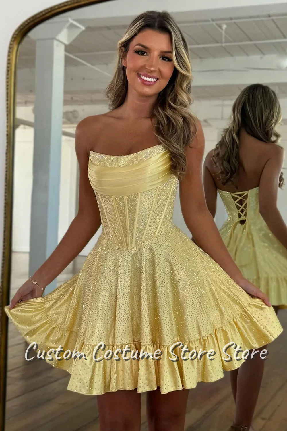 

Customized Gold Sparkling Sheath Prom Dress Sleeveless Short Corset Corset A-Line Ruffle Hem Strappy Elegant Evening Dresses