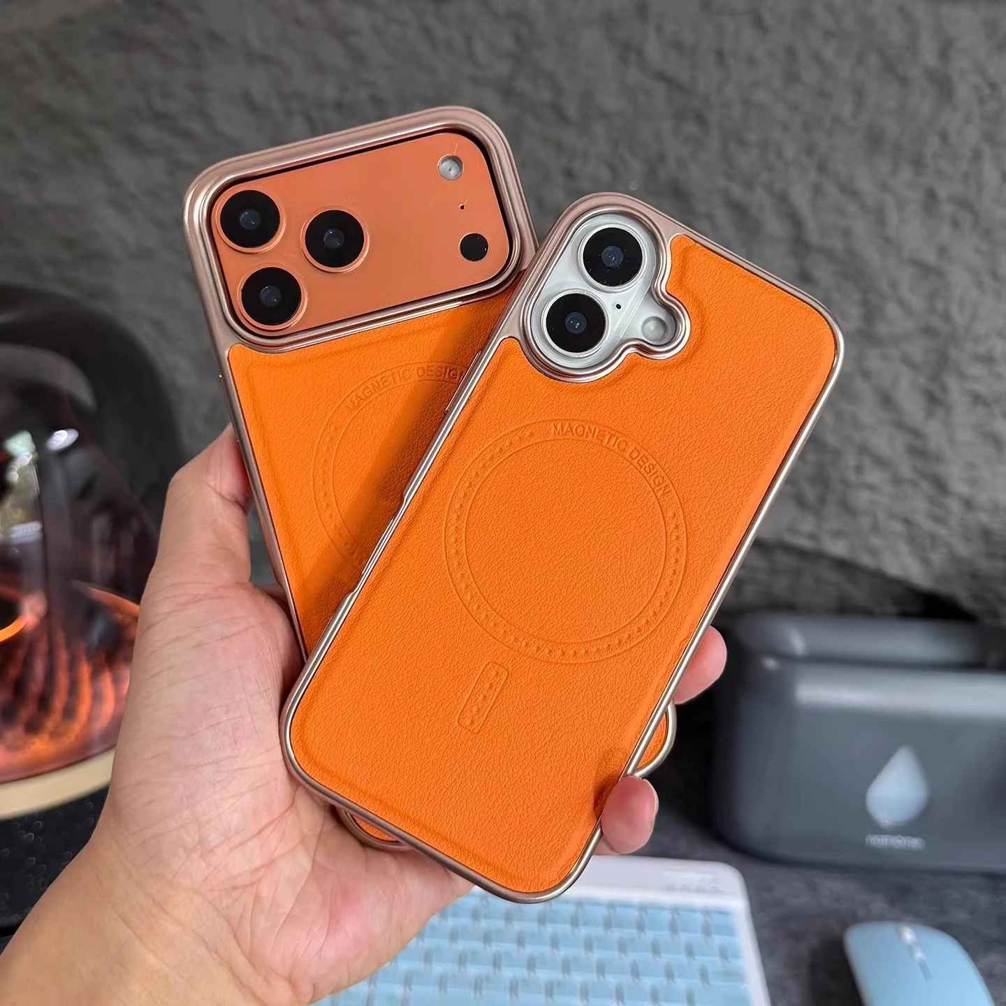 حافظة مغناطيسية جلدية برتقالية عصرية لهاتف آيفون 17 16 برو ماكس إطار طلاء فاخر أصلي للأعمال MagSafe غطاء ساخن للشحن