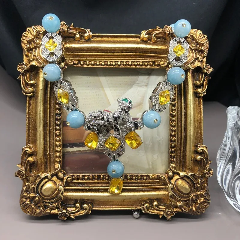 

Fashion, Elegance, Heavy Industry Design, Dense Inlaid with Diamonds, Leopard, Exquisite Necklace, Blue Stone Beaded Short Sweat