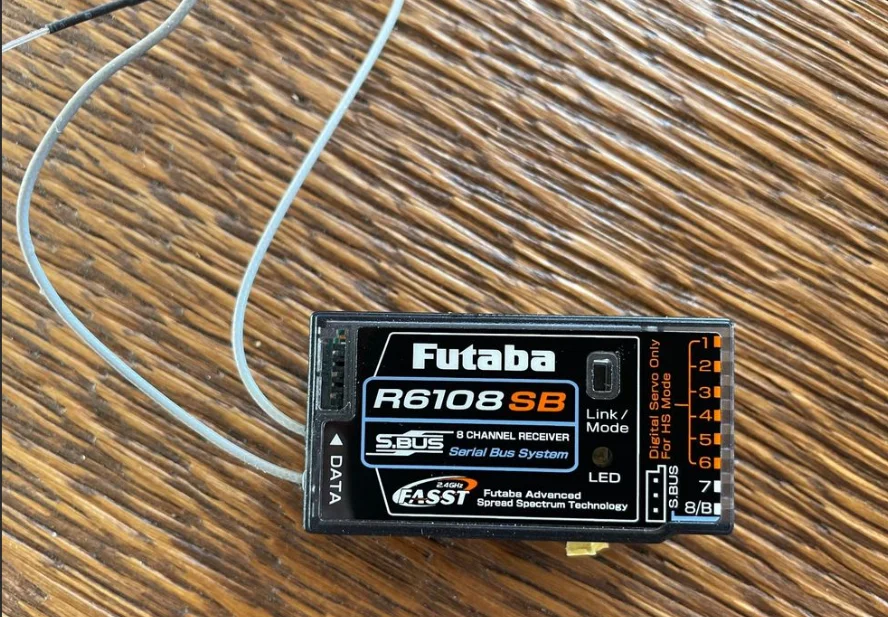 

Futaba R6108 SB R6108SB 6108 Fast Receiver FOR RC Helicopter 14Sg 16iz Sz 18sz Radio system transmitter