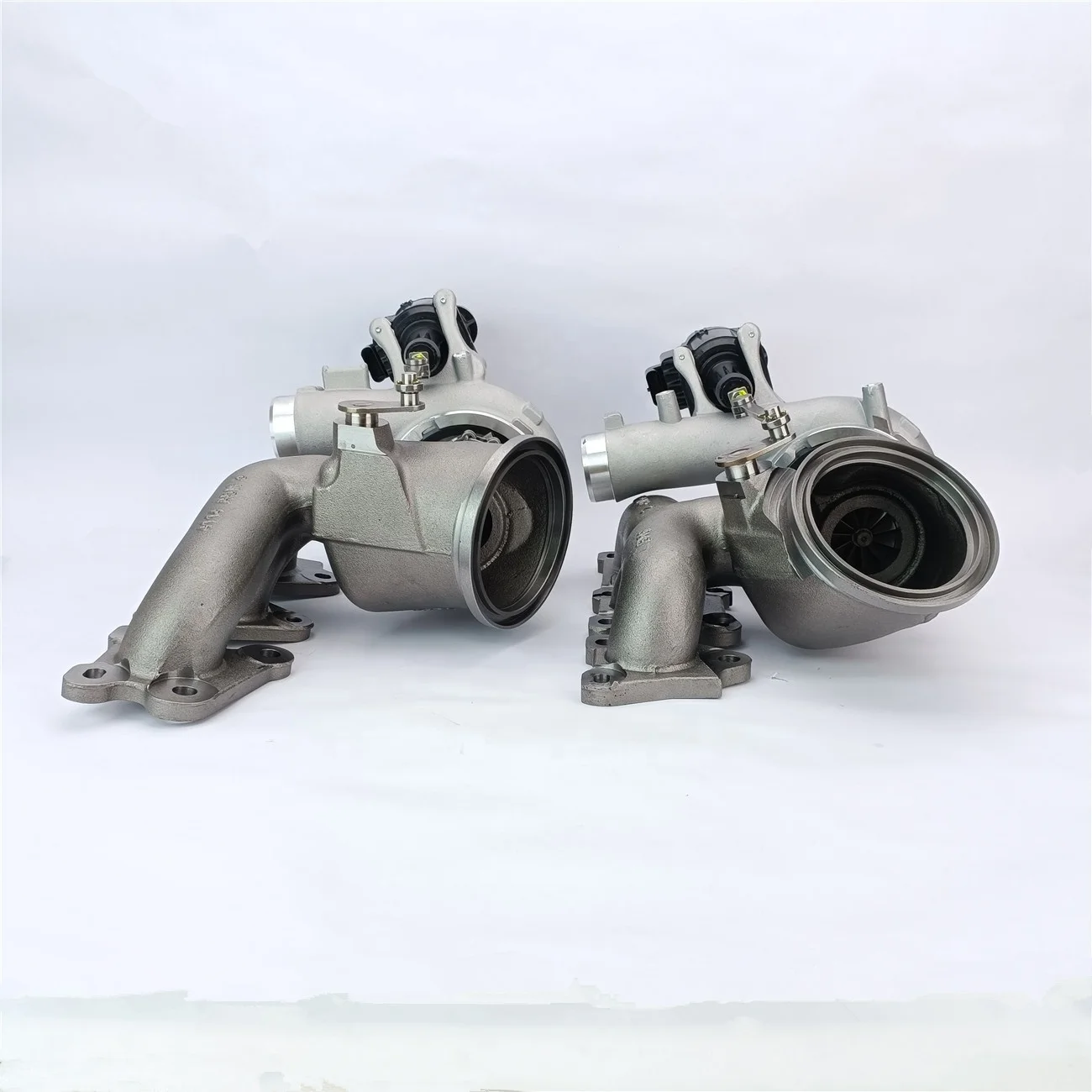Turbo S55 49335-12501 49335-12511 For Turbocharger Fit BMW 4-Serie 2013-2020 F32 F33 F36 M4 M3