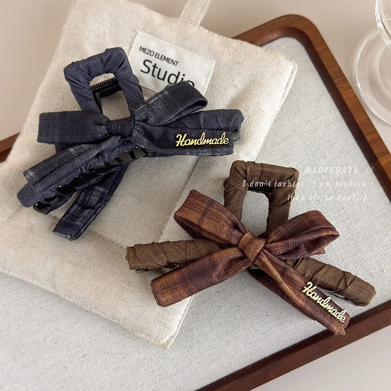 

1pc Plaid Bow Large Shark Clip Maillard Style Premium Hair Claw for Women Back of Head Bun Holder 2026 New Elegant Daily