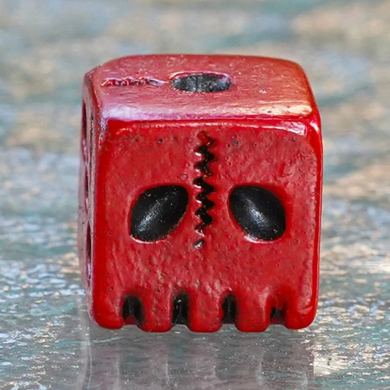 5Pcs/pack 18mm Red Skull Resin Game Props Educational Toy for Children