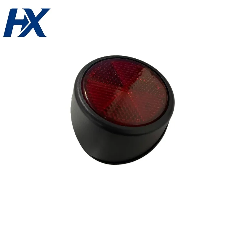 

MR109135 MR109136 Rear Lamp Reflector Kit for Mitsubishi Pickup L200 Triton III K74T K76T K77T 1996-2007