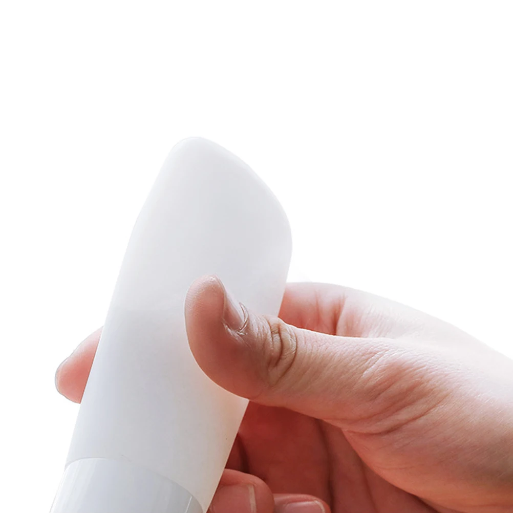 

3Pcs Durable Silicone Flip Top Subpackaging Bottles Portable Refillable Storage Containers for Lotion Travel Outdoor