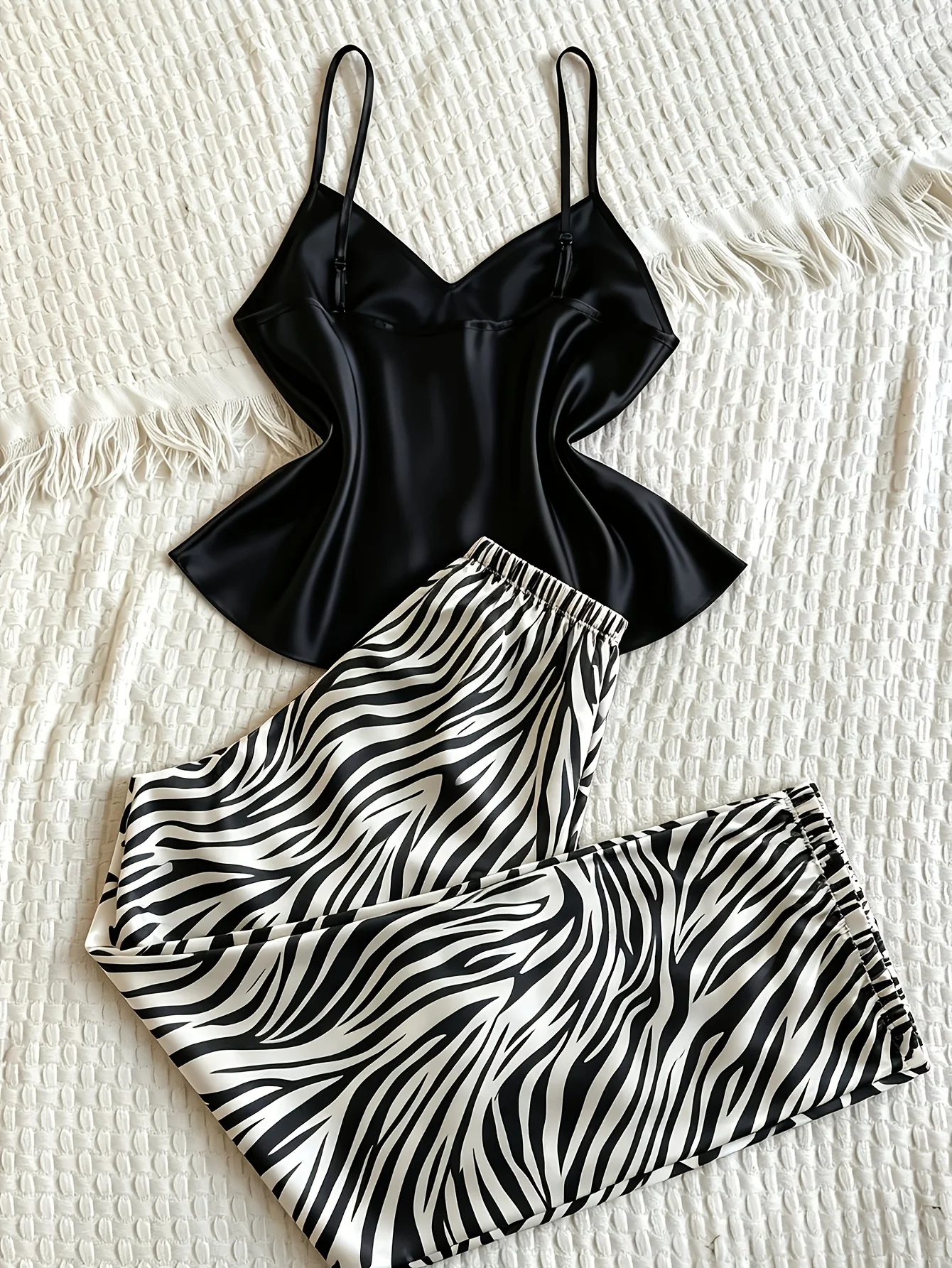 2-Piece European and American Style Women's Long Pants Pajama Set, Summer Simple Solid Color Spaghetti Strap Adjustable V-Neck Sexy Backless Camisole, Zebra Print Random Pattern Loose Long Pajama Pants, Home Wear Set That Can Be Worn Outside