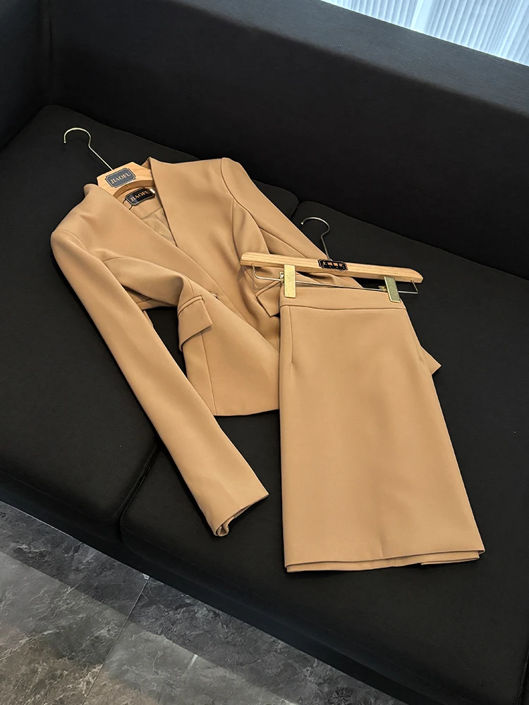 

High Quali Luxury Women's Suit Set Skirt Ele Korean Sle f Skirt Commute Sle Faionable Women's Ensemble