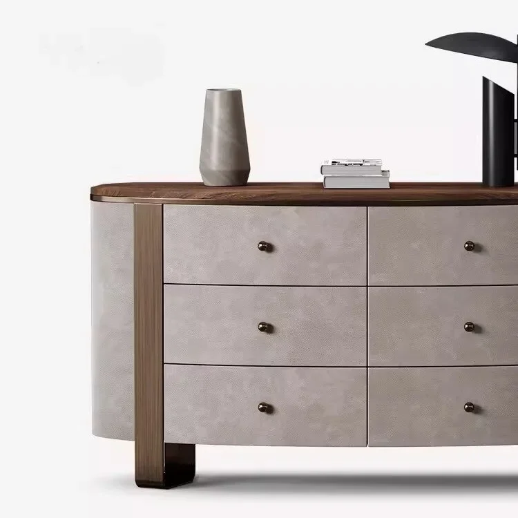 

Элитный дизайнерский шкаф-тумба для гостиной, пристенный, из массива дерева, в стиле легкой роскоши, с шестью ящиками.