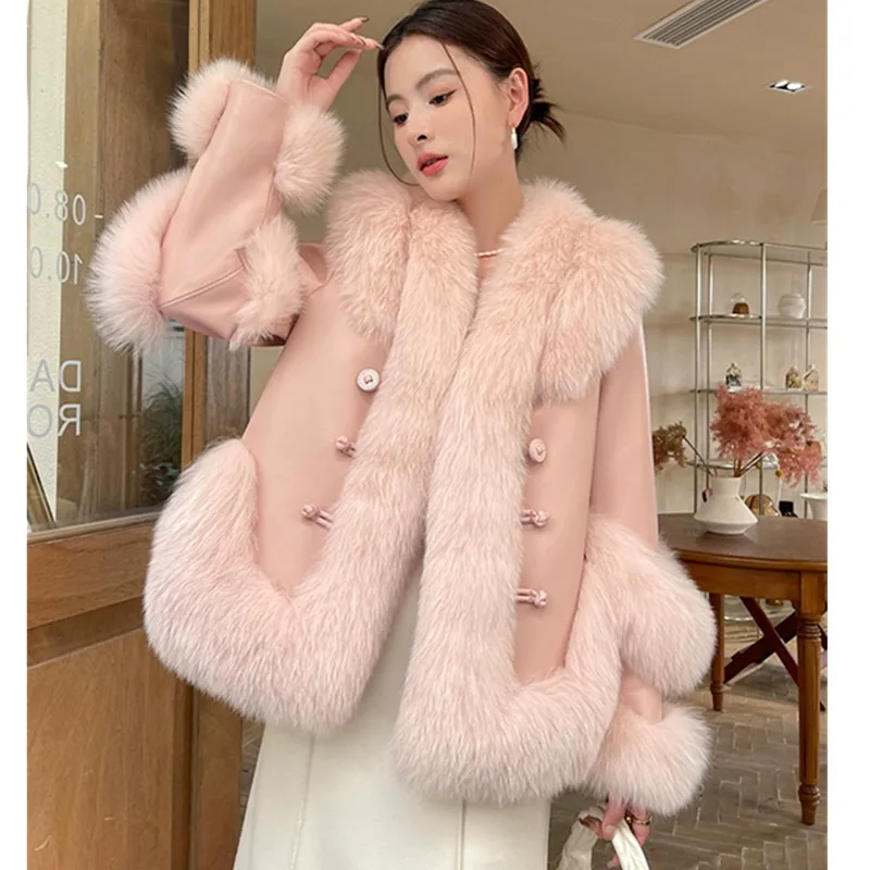 معطف عشبي من فراء الثعلب الراقية للنساء لشتاء 2025 موضة جديدة معاطف سميكة بيضاء من ريش الإناث معطف سترة دافئ
