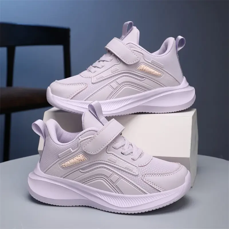 

Hard Wearing Children Sports Shoes Hollow Vent Design Wearproof Sole Cozy Inner for Sports Practice and Daily Walking