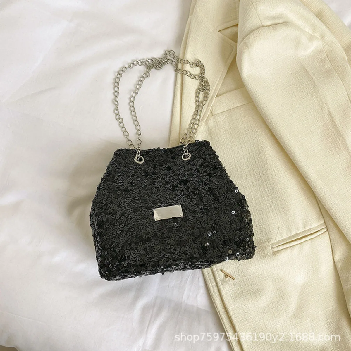 Bolso de cubo de lentejuelas para mujer, bandolera con cadena de moda, monedero con cordón brillante, bolso de hombro