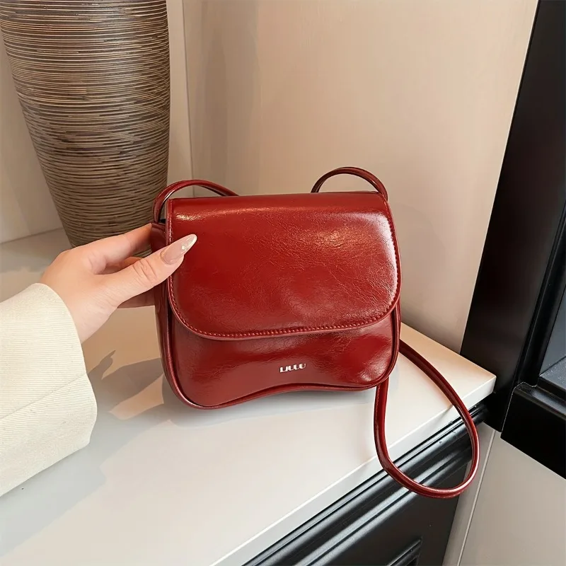 

Модная и универсальная кожаная женская сумка через плечо, регулируемый плечевой ремень, однотонные маленькие квадратные сумки на одно плечо