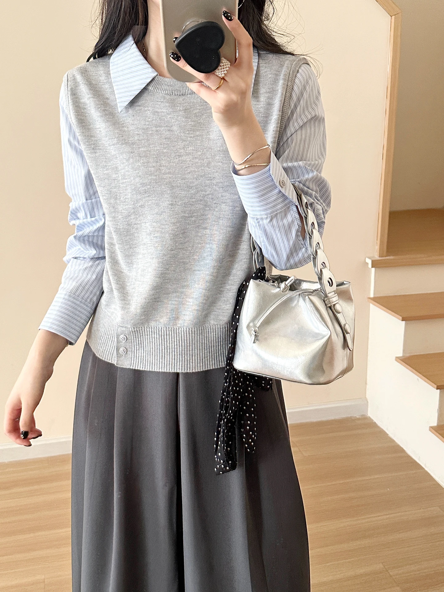 

SweetAnnie Women's Knitted Shirt Casual Style Stripe Patchwork Fake Two-Piece Design Slimming Spring Fashion Top