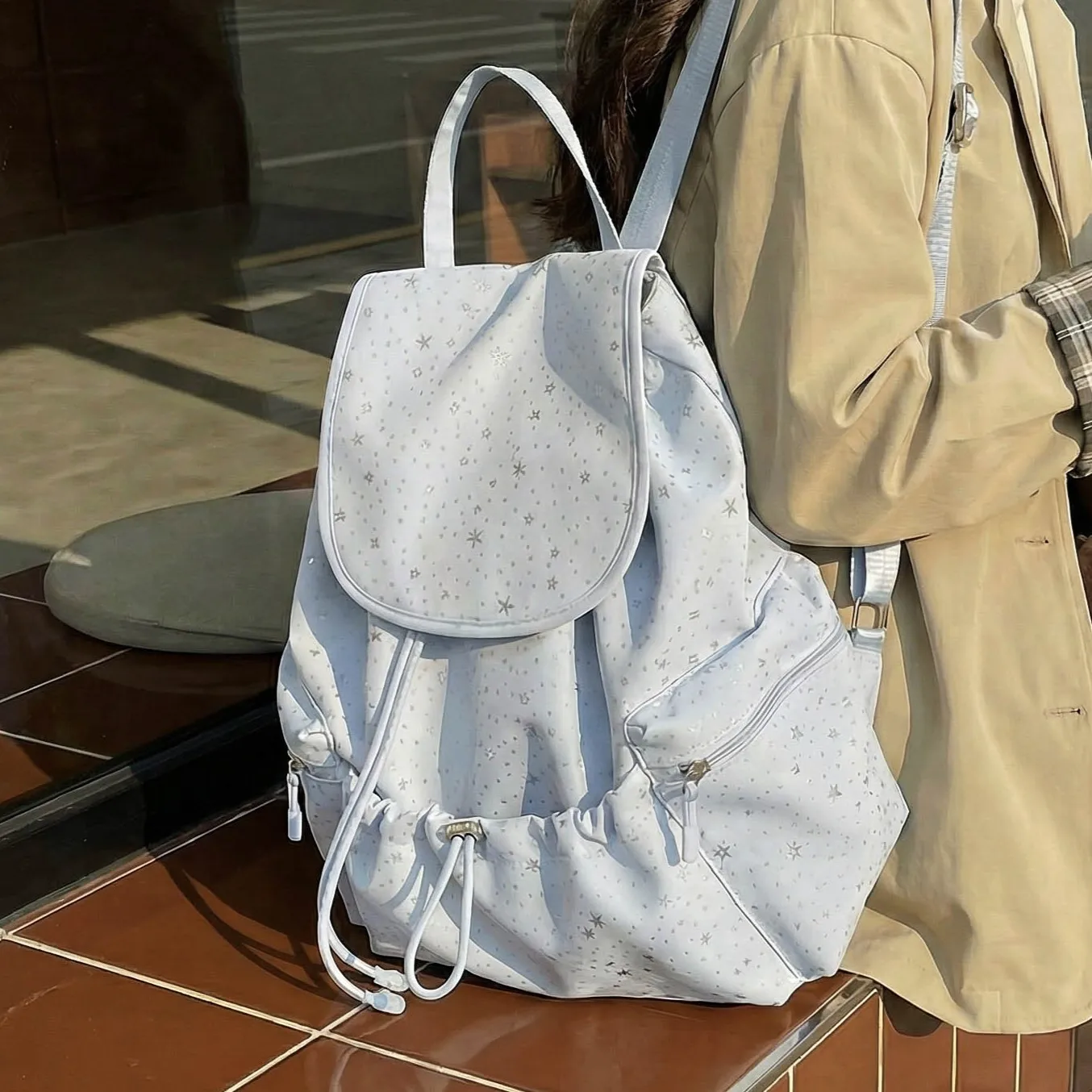 

Shining Korean Style Drawstring Flip Cover Backpack for Girls Lightweight Travel School Bag New Fashion Trend Youthful Design