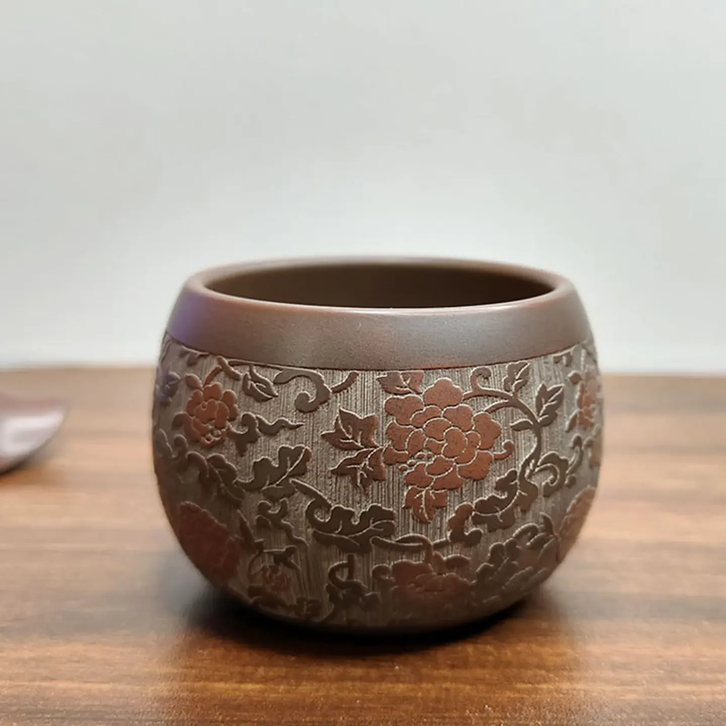 Qinzhou Nixing pottery hand-carved peony flower drinking water ceramic teacup single large capacity 100ml