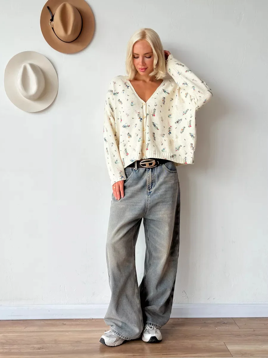 เสื้อคาร์ดิแกนถักลายดอกไม้สไตล์วินเทจสำหรับผู้หญิง คอวี ติดกระดุมด้านหน้า ทรงหลวม แขนยาว สวมใส่สบาย