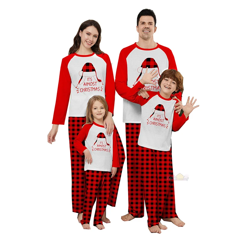 

Christmas Family Pajamas Matching Outfits Set Adult Kids Mom Dad Baby Casual Sleepwear Xmas Claus Family Look Pyjamas