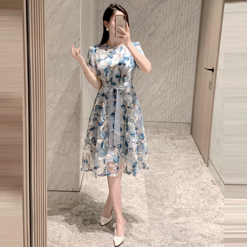 

French Fashion Celebrity Blue Embroidery Floral Long Dress 2024 Summer Women High Quality Elegant O Neck Lace Up Vestidos G355