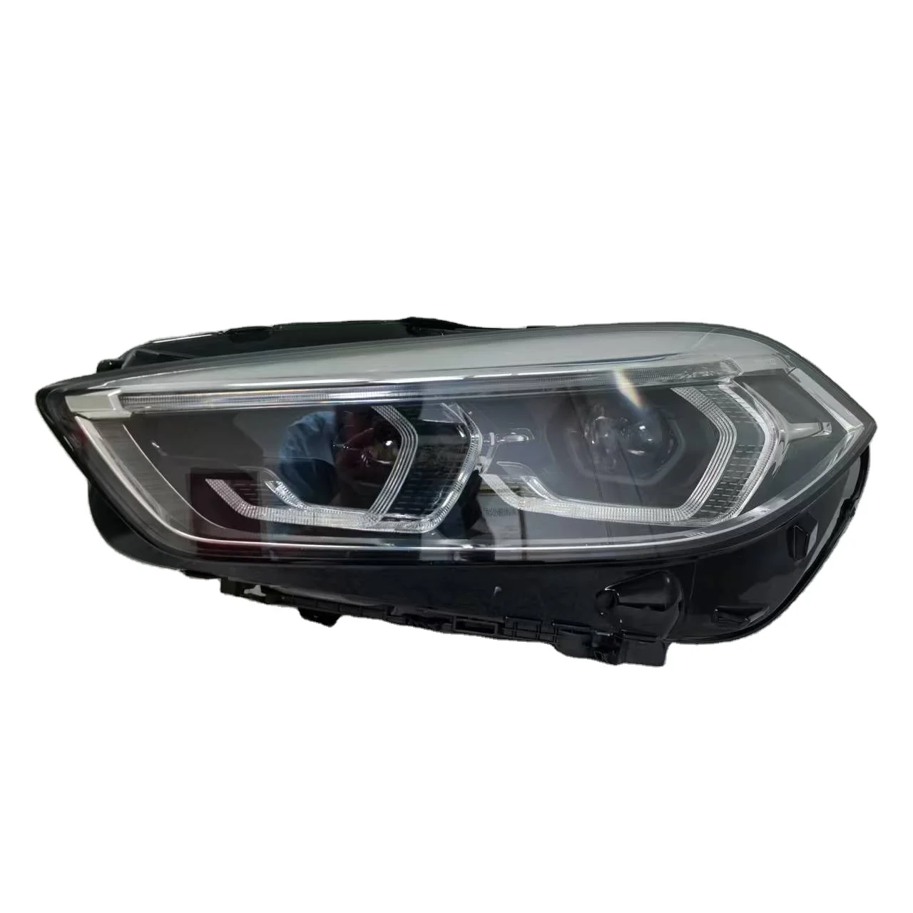 

Suitable for BMW 1 Series F40 Model 125i 130i M135i Front Lighting Headlights Left and Right Light-emitting Diodes 63119448095