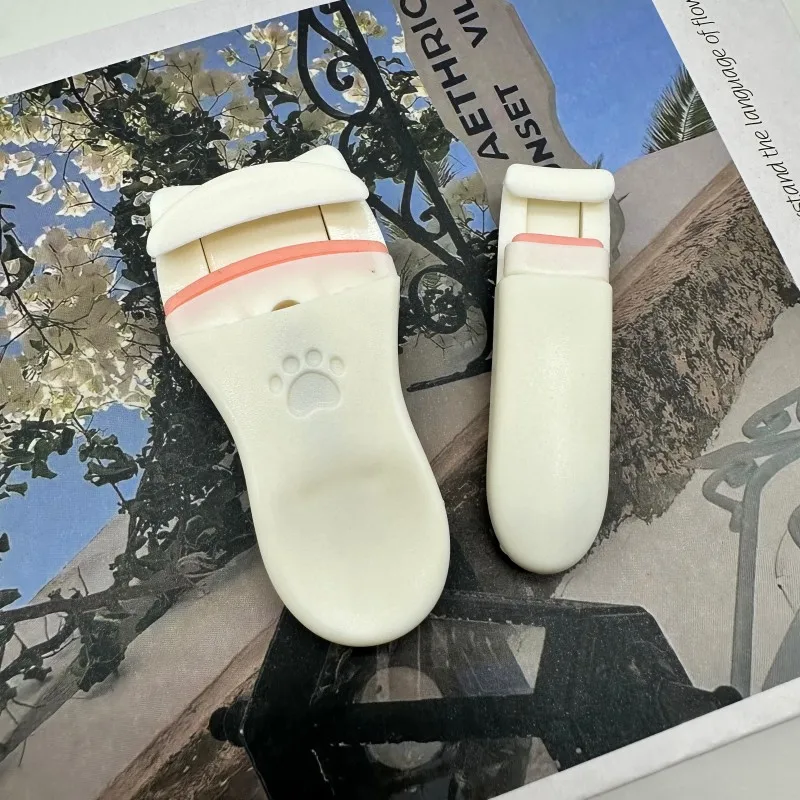 卸売2個入り 猫型 女性用メイクアップアクセサリーツール 全てのまつげ形状に対応 クロー型まつげカーラーセット プラス 広角 長持ち