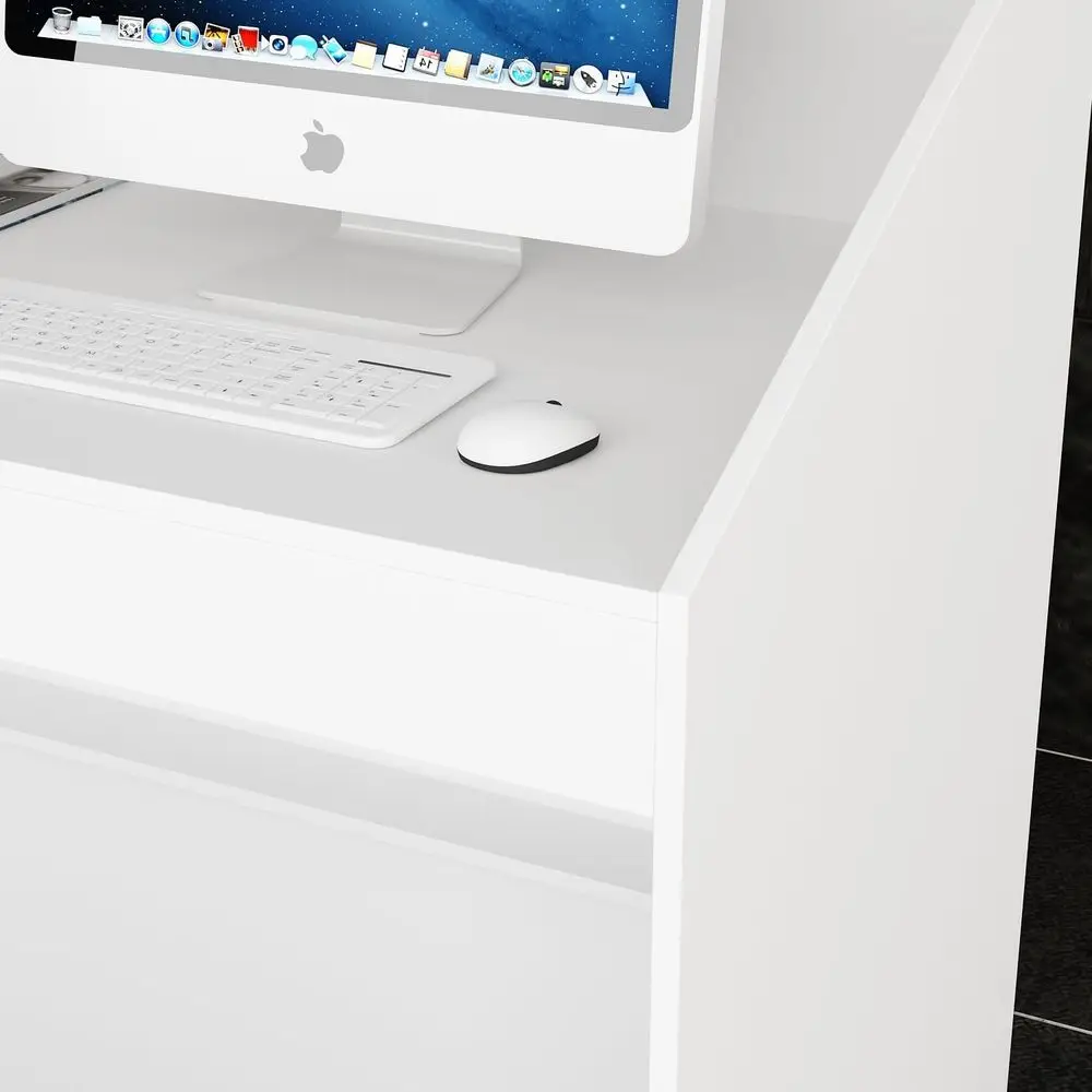 مكتب استقبال معاصر 47.2 بهو مع لمسات شريطية سوداء للمساحات الحديثة