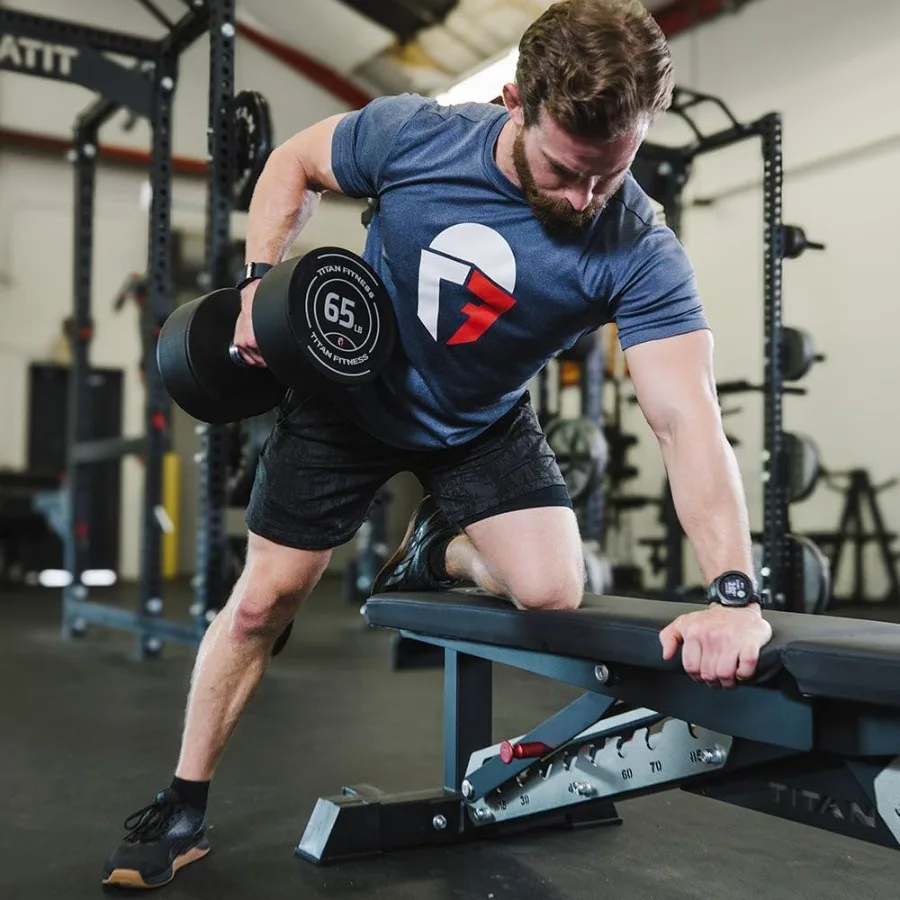 دمبل يوريتان مستدير مع تخريش بركان متوسط وقبضة 33 مم لتدريب القوة الفعالة والتي تتميز بوزن سهل القراءة