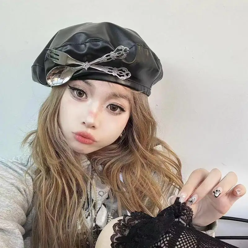 1Pc Women Y2K Style Beret Creative Personalized Knife Fork Shaped Decorative Beret Punk Pu Retro Fashion All-Match Hat