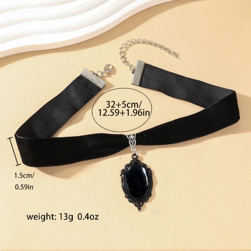 Gothic Vampire Cameo Pendant Choker Velvet Necklace for Women Fashion Pagan Witchcraft Jewelry Girls Gifts Creative Choker view 3