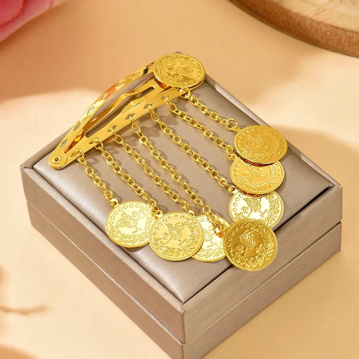Fashionable Gold-Plated Bridal Hair Accessory with Coin Tassel for Wedding Parties Photo Shoots Ladies Headwear image 2