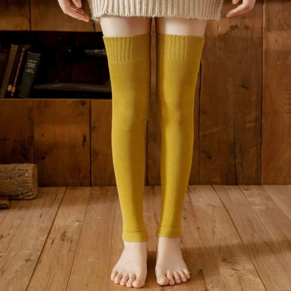 جوارب طويلة ناعمة وسميكة ودافئة لحماية الساق ومضادة للرياح ومضادة للبرد وأكمام طويلة جوارب أنبوبية مرنة للجنسين
