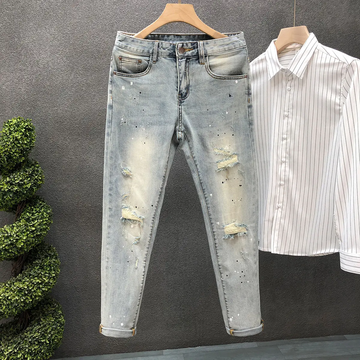 

High-quality Light Blue Slim-fit Jeans Men's Trendy Brand Ripped Pants 2025 Spring and Autumn Cargo Punk New Men's Trousers