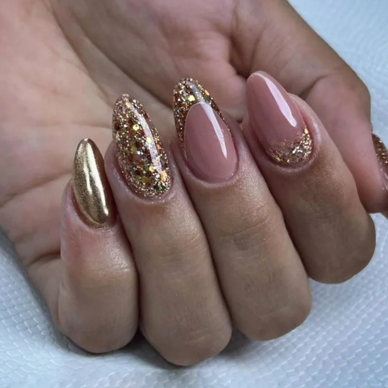 24Pcs Gold Glitter Fałszywe paznokcie Migdałowe sztuczne paznokcie French Wearable Full Cover Nail Tips Stiletto Round Head Press on Nails