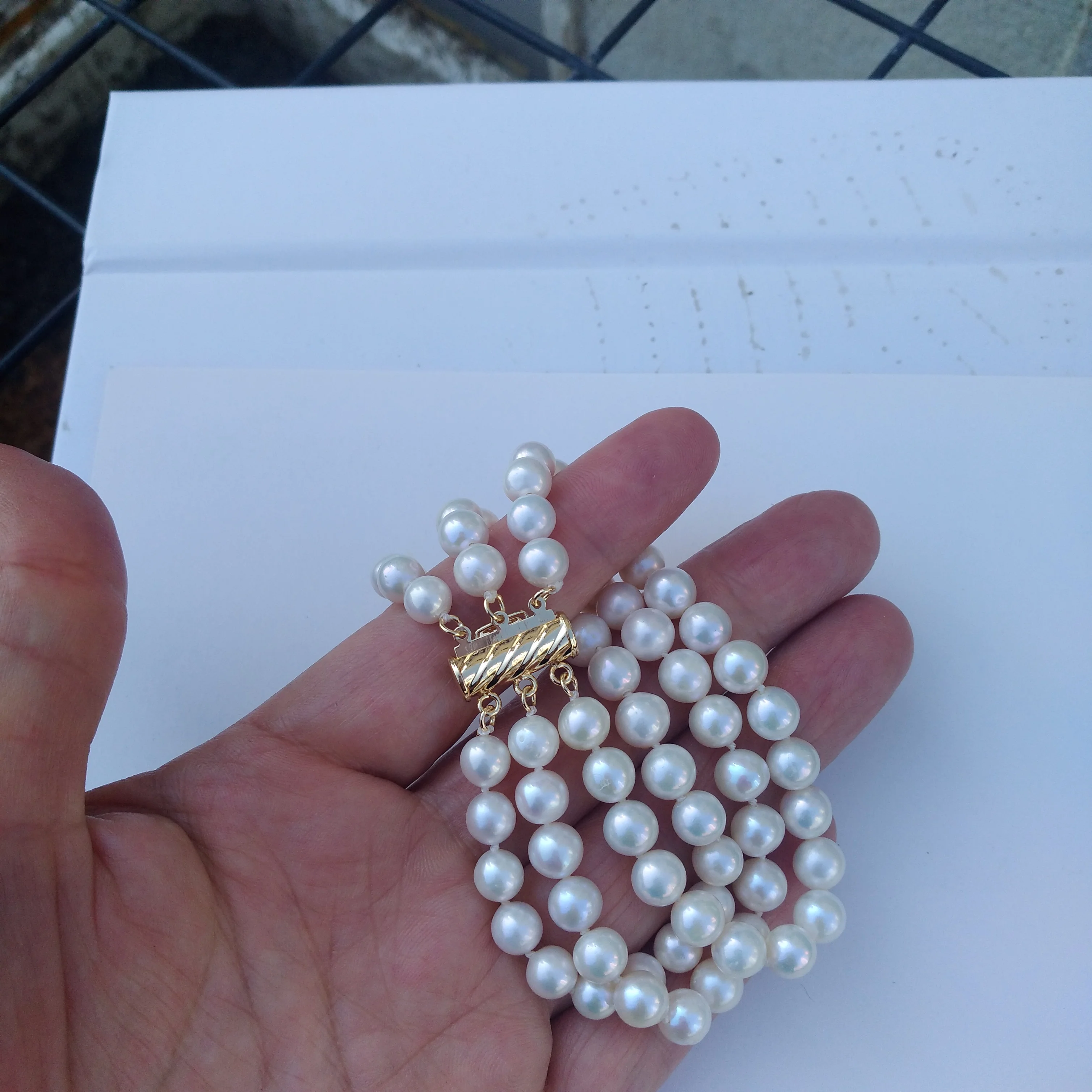 Gorgeous 3 Rows Natural round AAA South Sea White Pearl Bracelet 7.5-8INCH