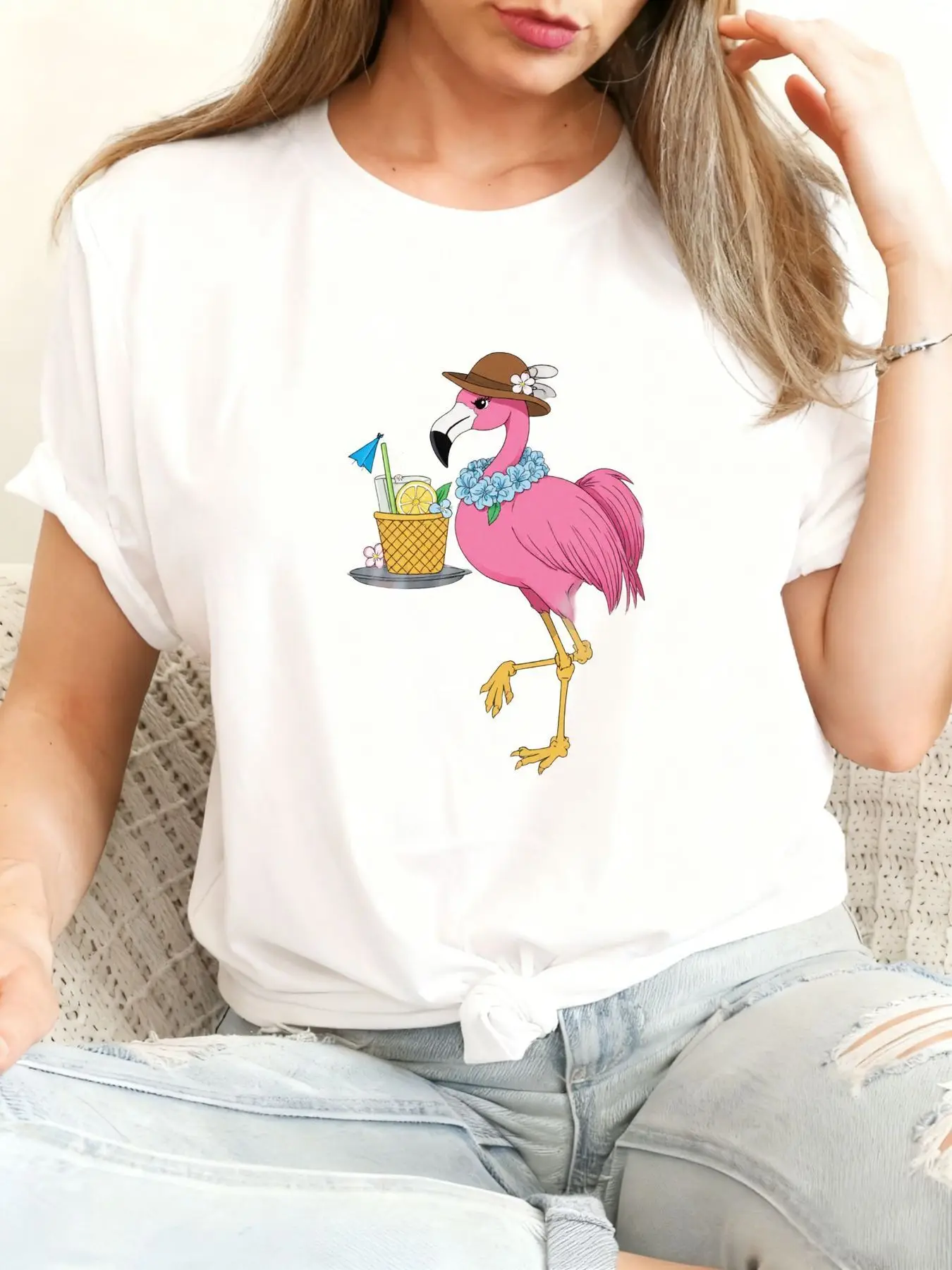 Ropa barata para mujer, camiseta con gráfico de flamenco azul claro, diseño de bebida de piña Fedora para fiesta en la playa de verano, envío gratis