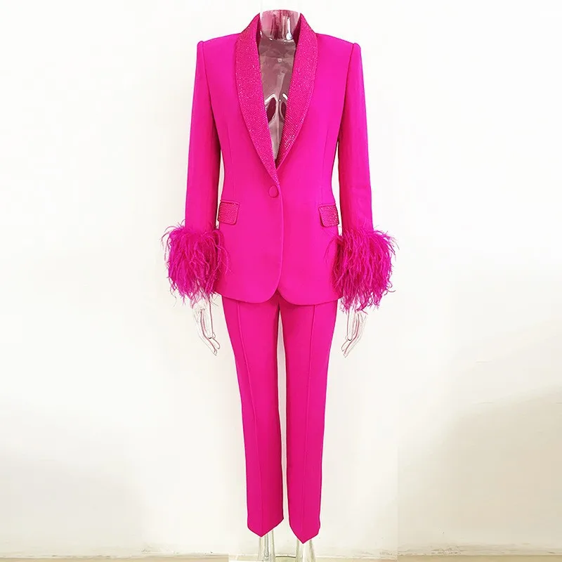 Barbiecore-Blazer e calças de luxo feminino com plumas de cristal, terno rosa elegante, roupas de negócios, jaqueta senhora do escritório, mulher