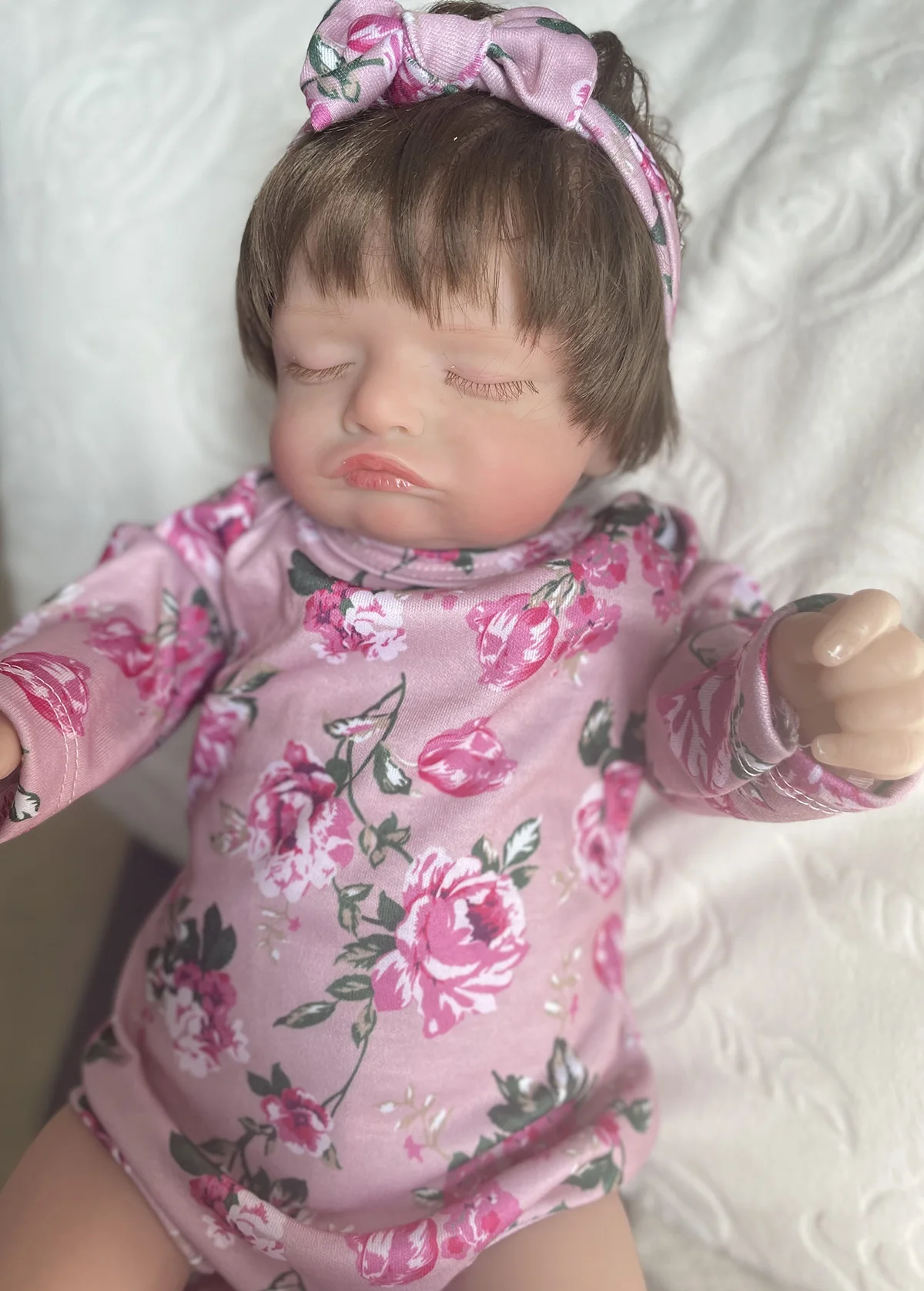 49cm Already Reborn Rosalie Sleeping Baby Girl with Hand-Rooted Brown Hair Reborn Dolls Cute Handmade Silicone Same As Photo