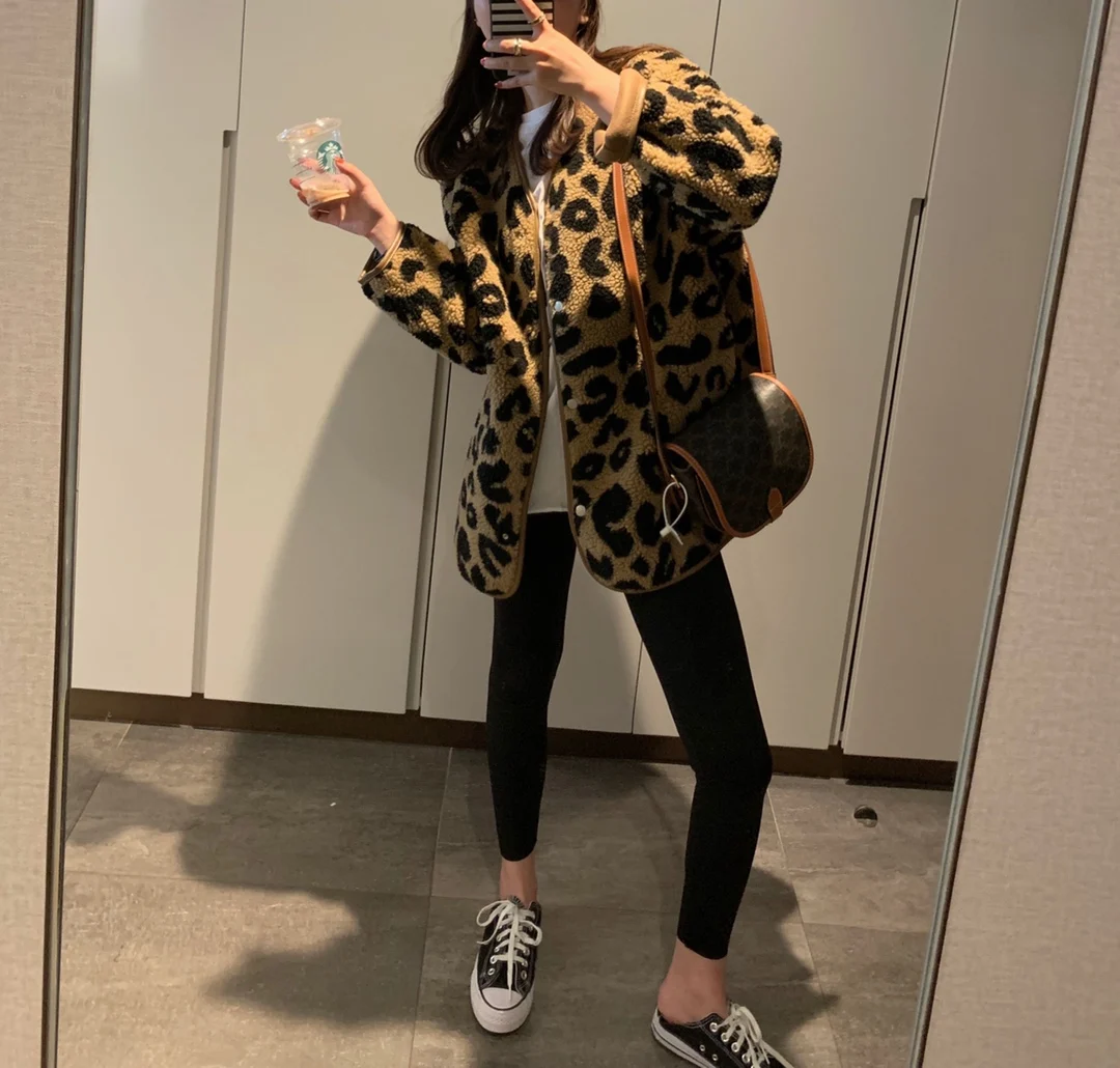 Chic Women Leopard Printed Faux Fur Bomber Jacket Spring Autumn Loose Lambswool Coat Single-breasted Cardigan Thick Tops 2022