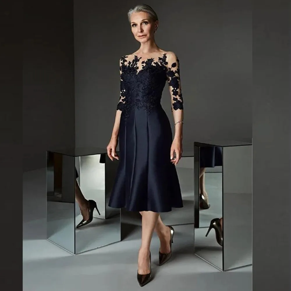 Gorgeous Prussian Blue Knee Length Mother of the Bride Dresses Lace Applique with Three Quarter Sleeves Wedding Guest Gowns 2022