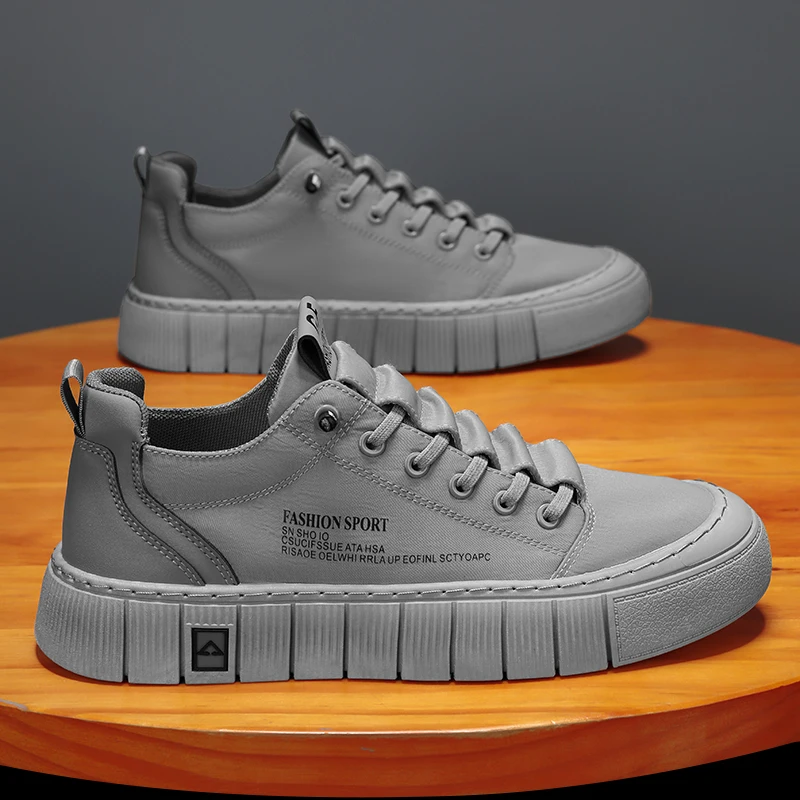 New Men's Low-Top Leather Sneakers Soft Durable White Casual ShoesTrendy Versatile Skate-Inspired Footwear for Streetwear Daily